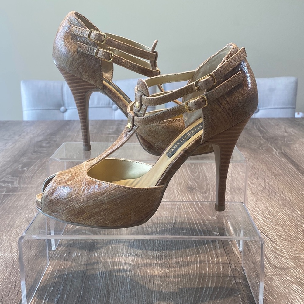 Steve Madden 4.5 high heels Gisele Tan Lea